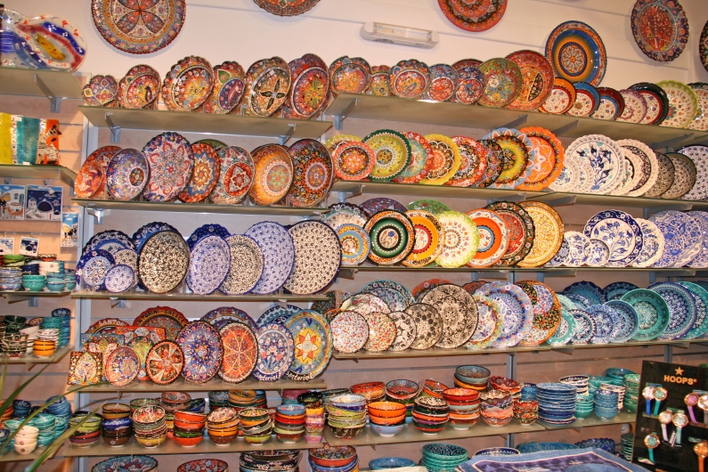 The colorful ceramics sold on the island, hard to choose...